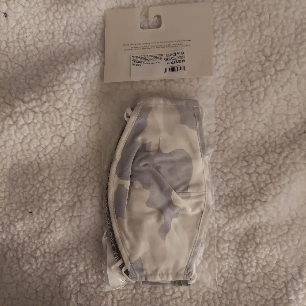 Adult Contour Mask with Filter Pocket (3-Pack)